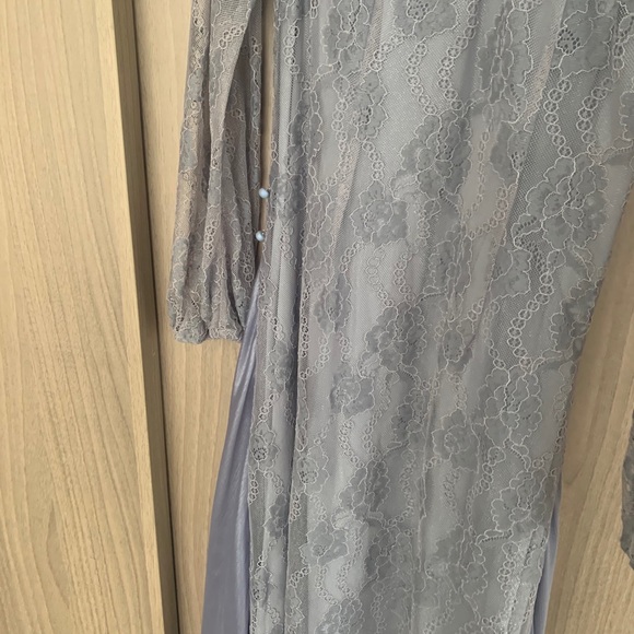 Lace Dress - Picture 6 of 8